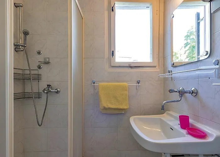 公寓 With A Parking Space Pjescana Uvala, - 14564 *